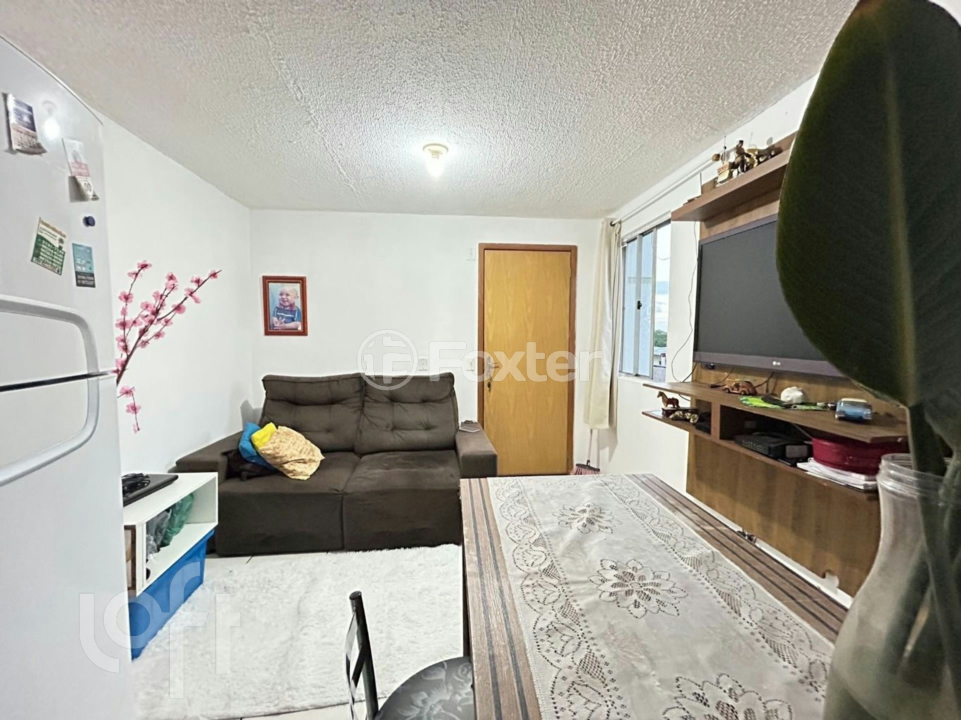 Apartamento à venda com 2 quartos, 42m² - Foto 2