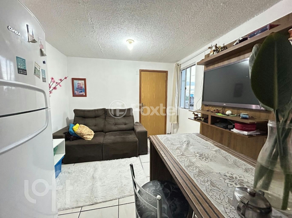 Apartamento à venda com 2 quartos, 42m² - Foto 1