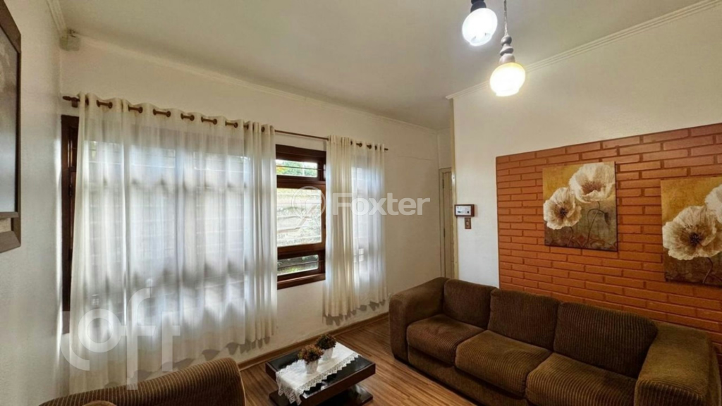 Casa à venda com 3 quartos, 134m² - Foto 2