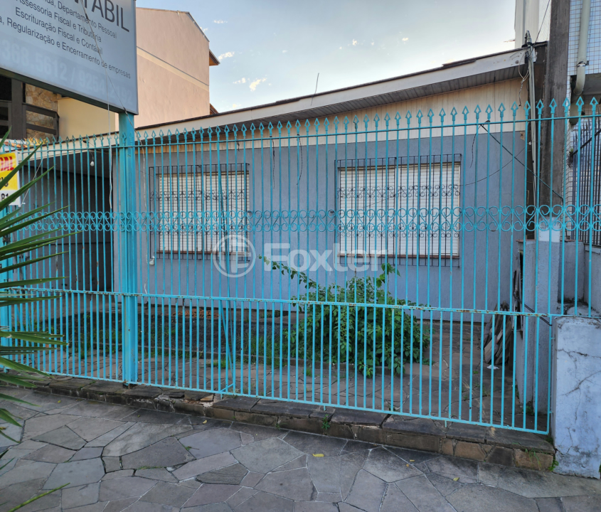 Casa à venda com 2 quartos, 250m² - Foto 3