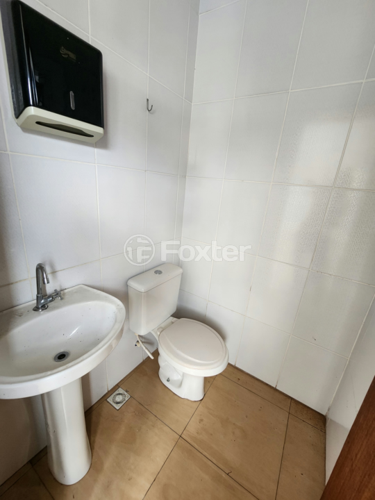 Casa à venda com 2 quartos, 250m² - Foto 17