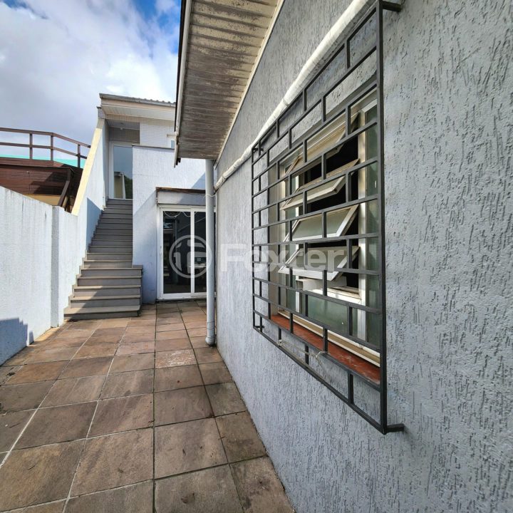 Casa à venda com 2 quartos, 250m² - Foto 9