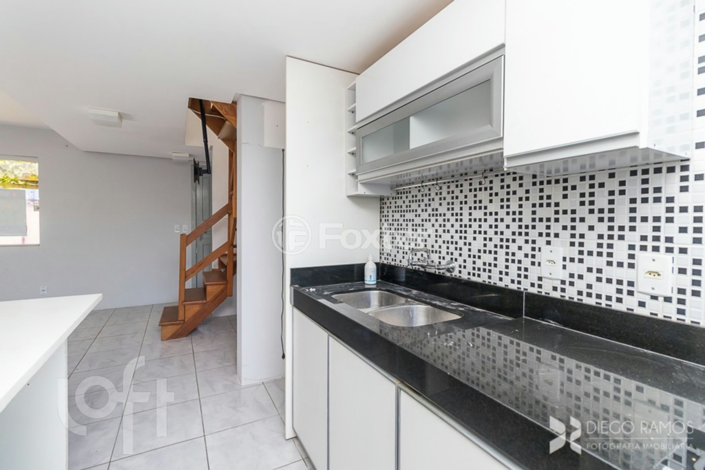 Casa de Condomínio à venda com 3 quartos, 69m² - Foto 4