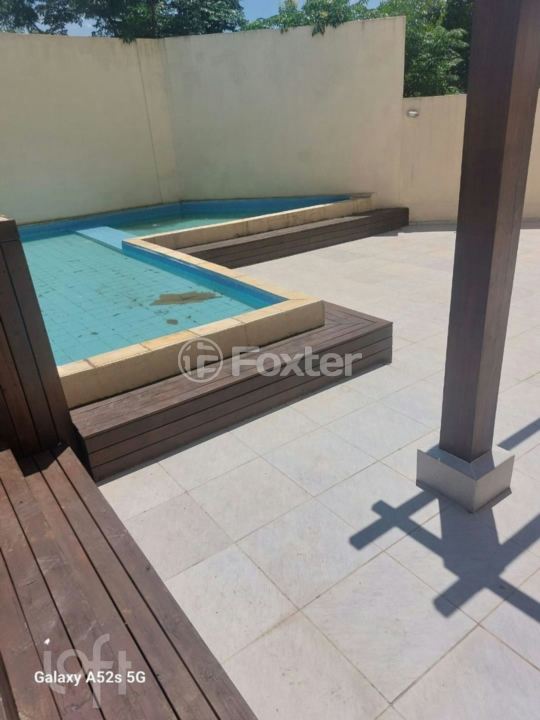Apartamento à venda com 2 quartos, 42m² - Foto 2
