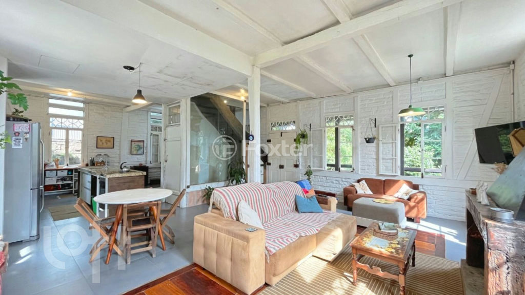 Casa à venda com 3 quartos, 176m² - Foto 4