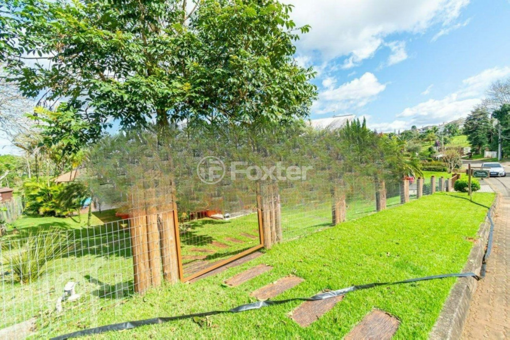 Casa de Condomínio à venda com 3 quartos, 400m² - Foto 47