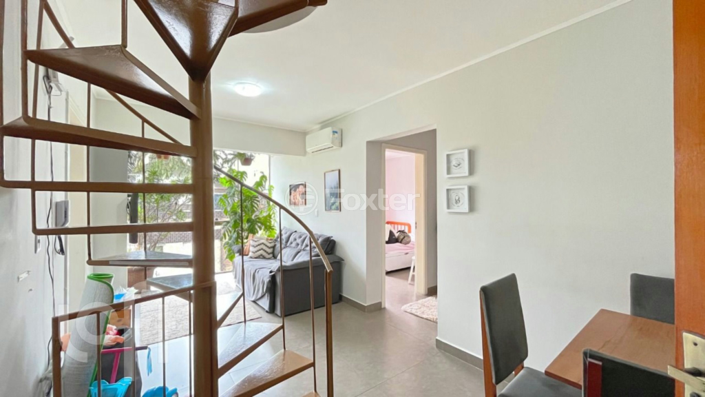 Cobertura à venda com 3 quartos, 137m² - Foto 2
