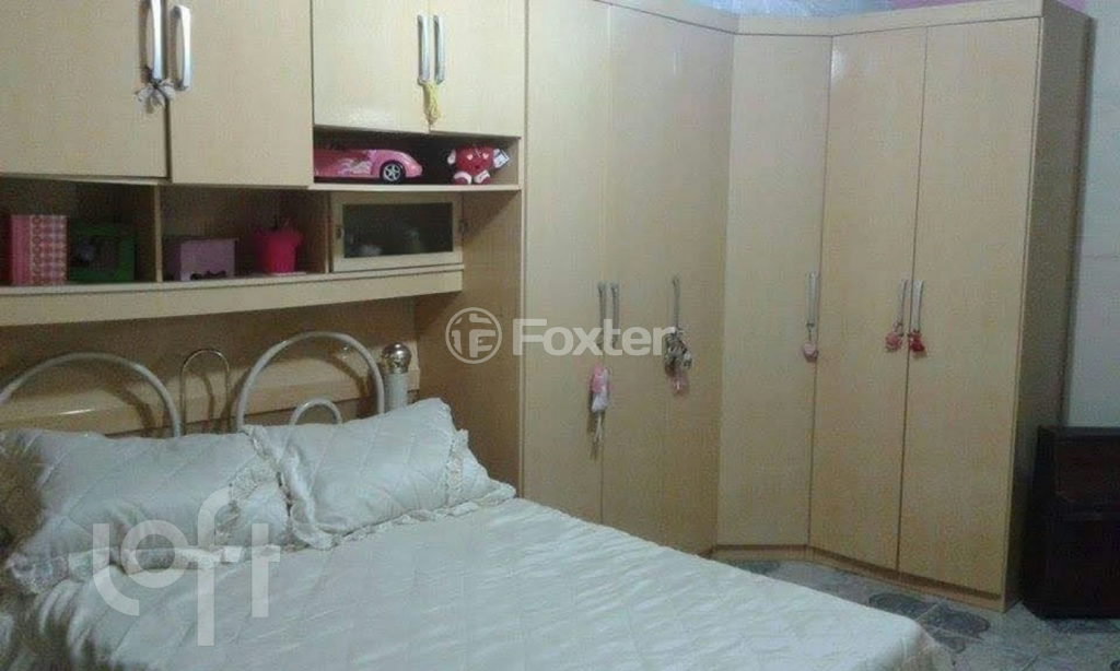 Casa à venda com 1 quarto, 151m² - Foto 4