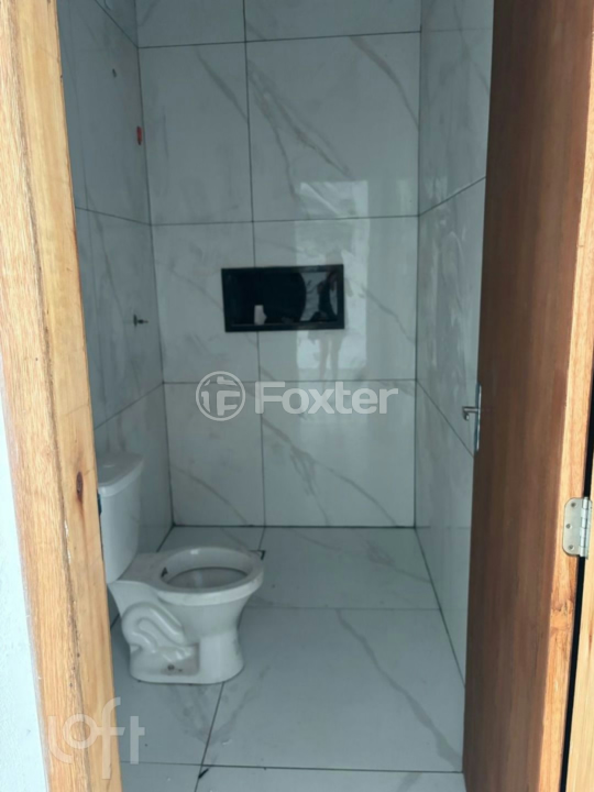 Casa à venda com 2 quartos, 62m² - Foto 2