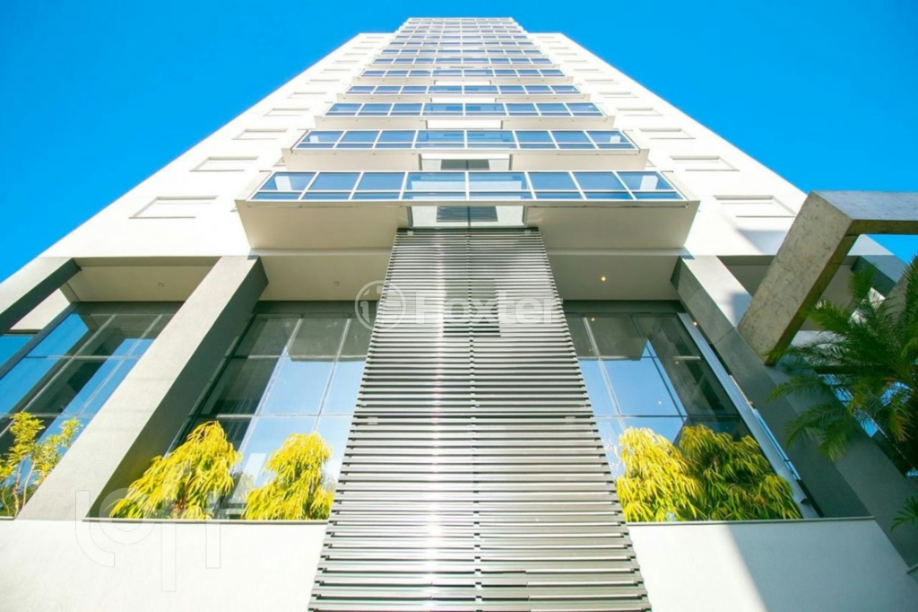 Apartamento à venda com 2 quartos, 74m² - Foto 1