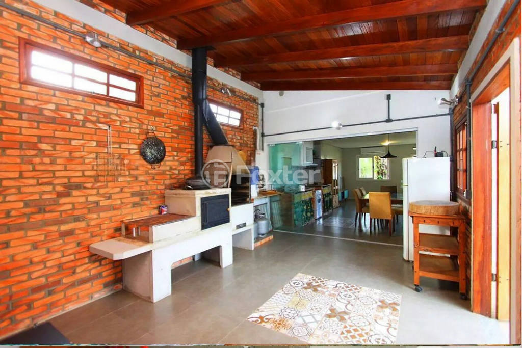 Casa à venda com 2 quartos, 250m² - Foto 8