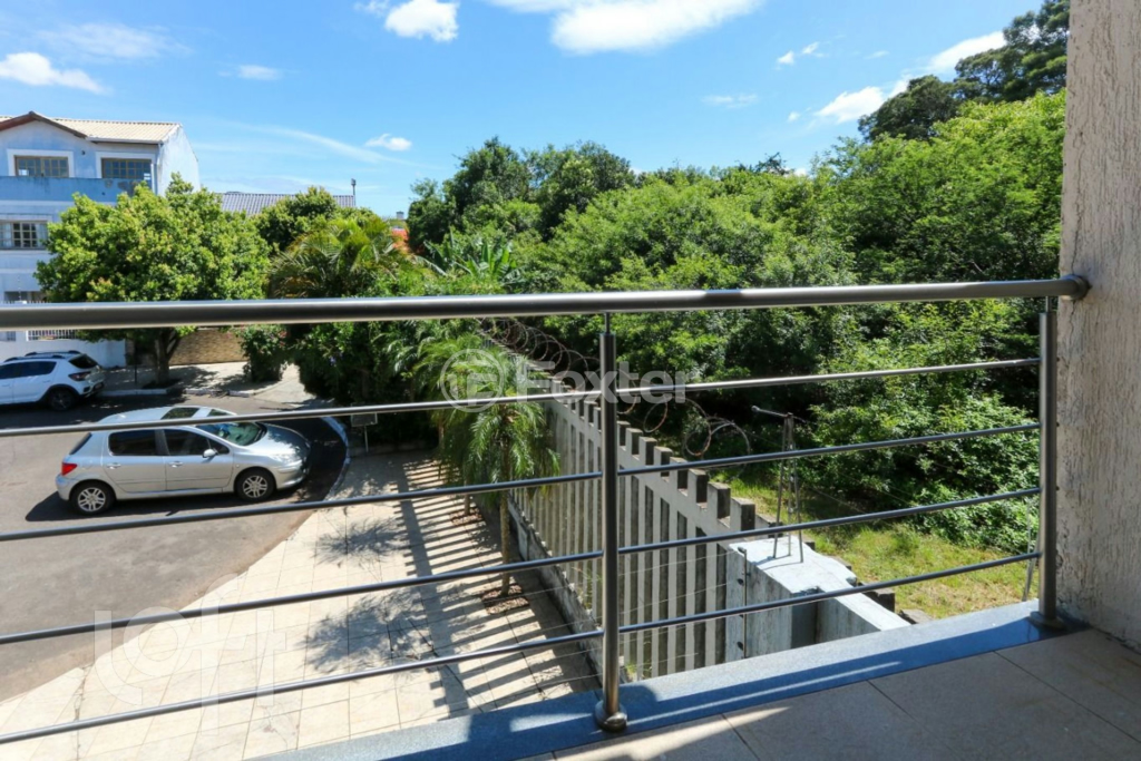 Casa à venda com 3 quartos, 108m² - Foto 11