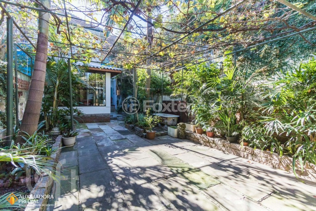 Casa à venda com 3 quartos, 150m² - Foto 9