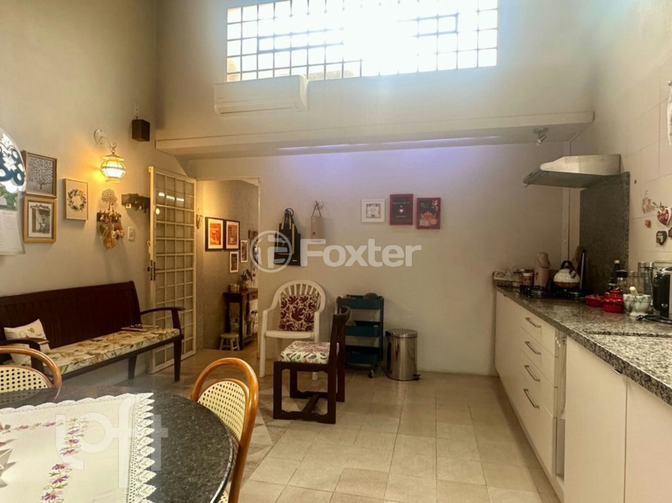 Casa à venda com 3 quartos, 128m² - Foto 3