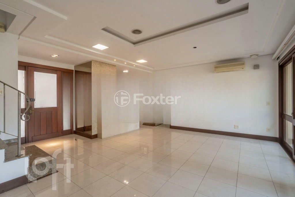 Casa de Condomínio à venda com 3 quartos, 295m² - Foto 3
