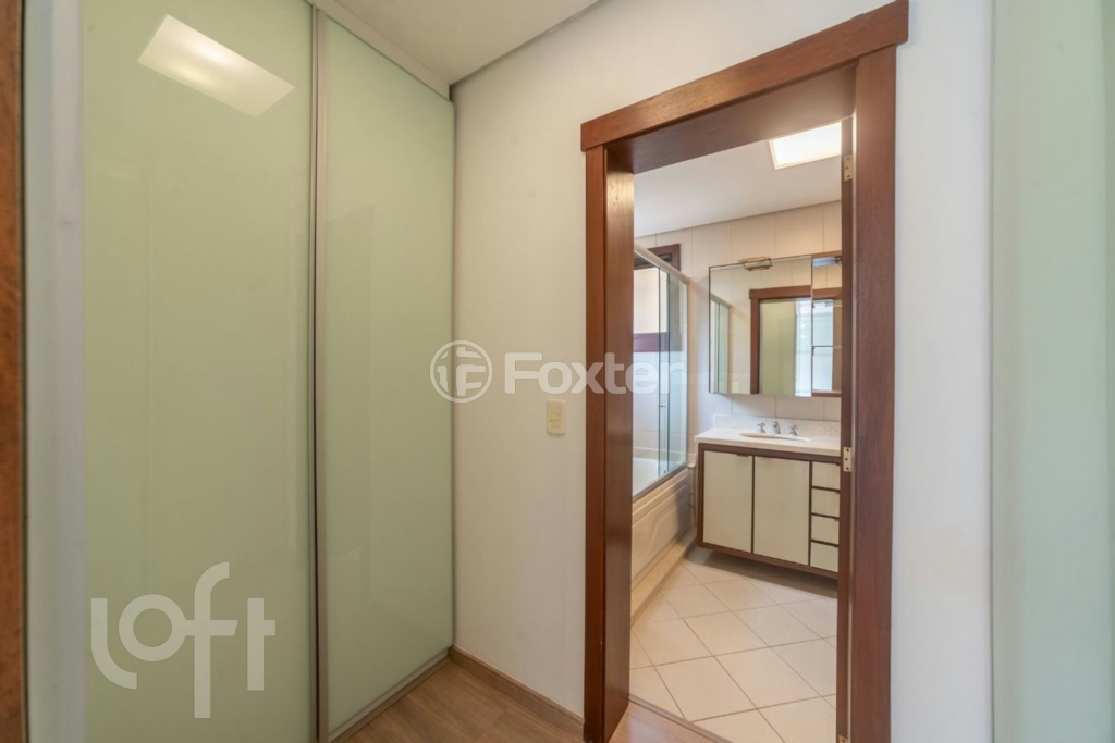Casa de Condomínio à venda com 3 quartos, 295m² - Foto 32