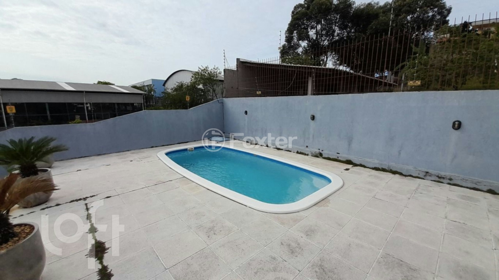 Casa à venda com 2 quartos, 100m² - Foto 17