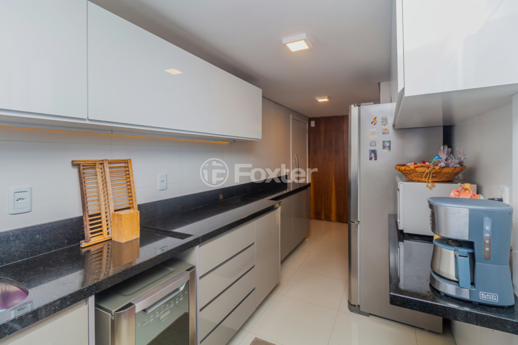 Apartamento à venda com 3 quartos, 104m² - Foto 29