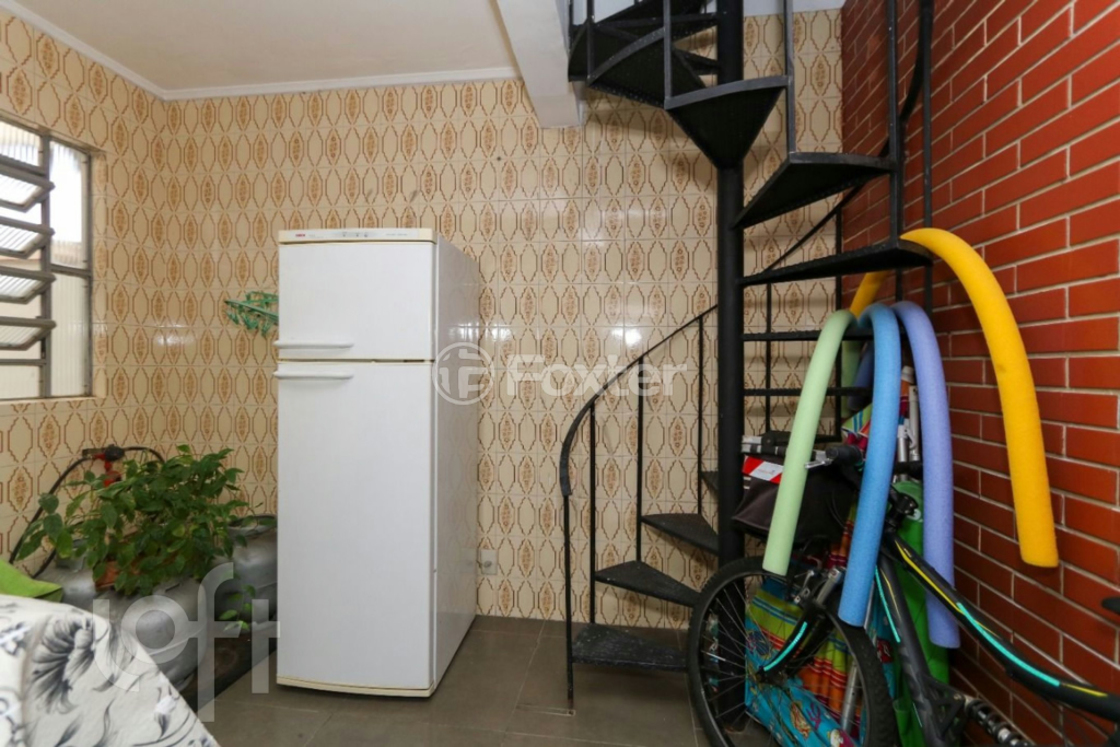 Casa à venda com 3 quartos, 180m² - Foto 34