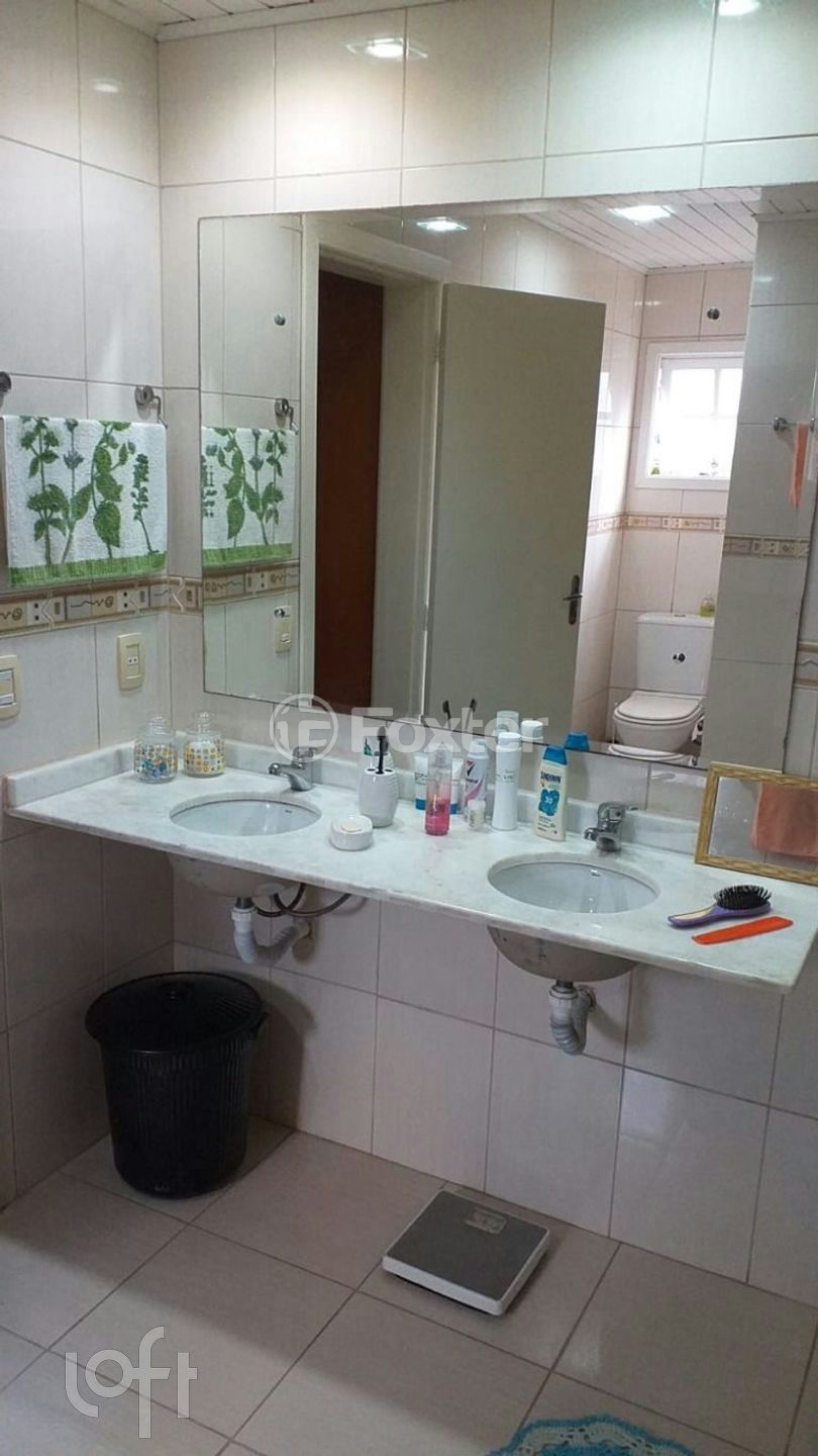 Casa à venda com 3 quartos, 200m² - Foto 32
