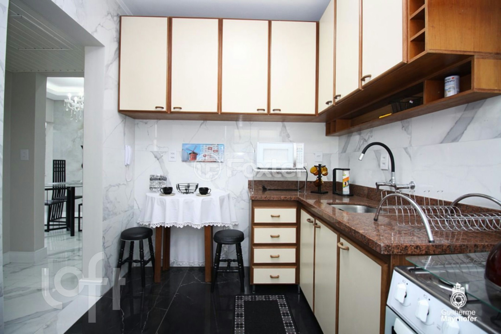 Apartamento à venda com 1 quarto, 42m² - Foto 9