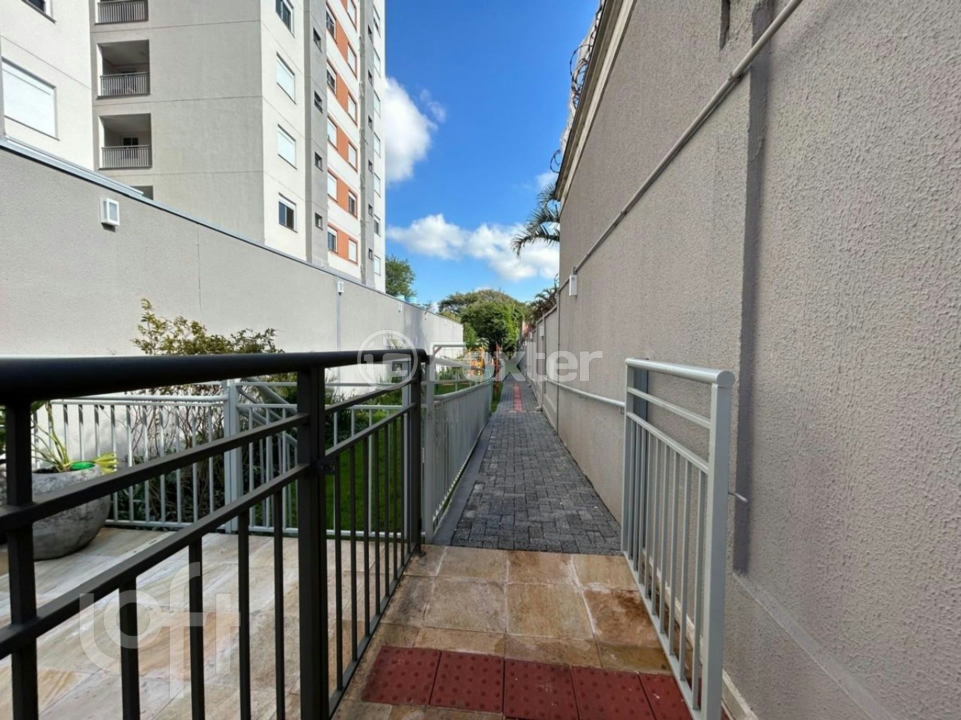 Apartamento à venda com 2 quartos, 62m² - Foto 25