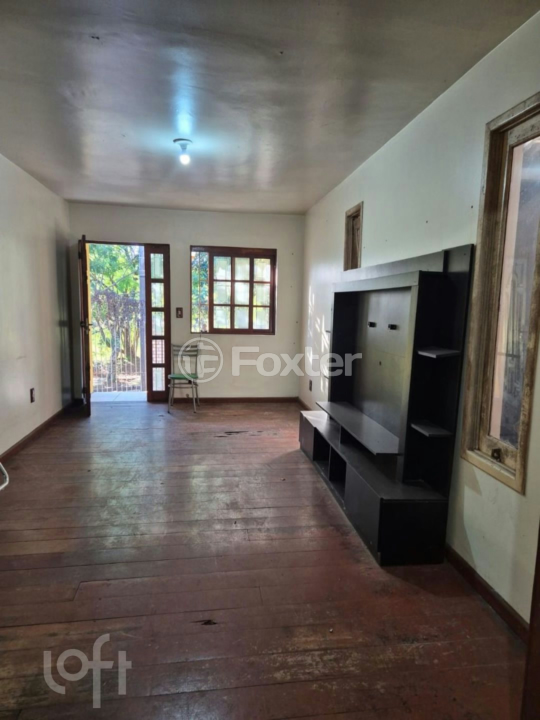 Casa à venda com 3 quartos, 150m² - Foto 2