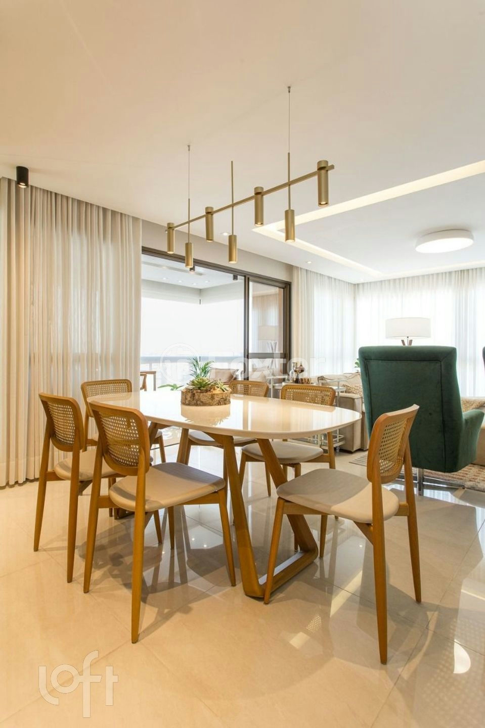 Apartamento à venda com 3 quartos, 123m² - Foto 3