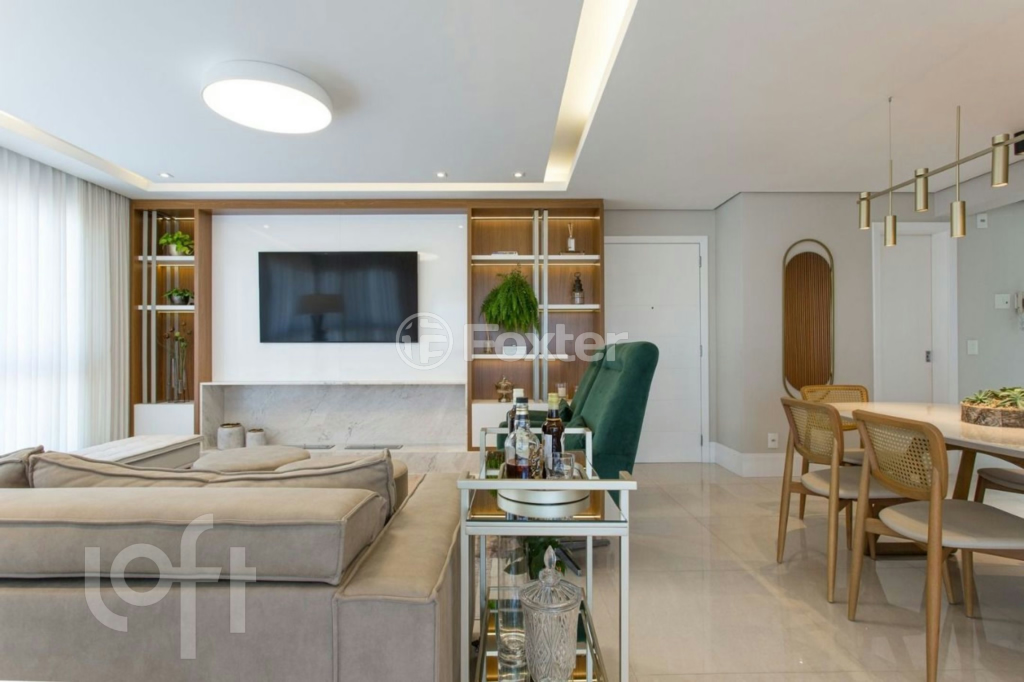 Apartamento à venda com 3 quartos, 123m² - Foto 2