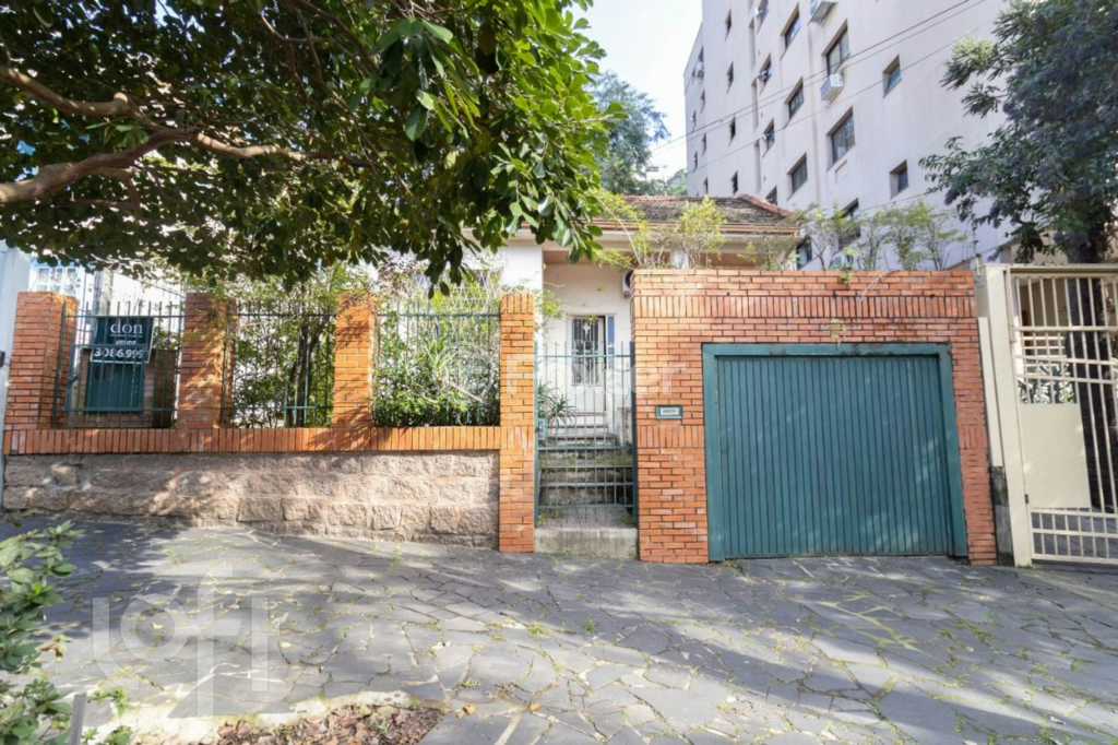 Casa à venda com 4 quartos, 120m² - Foto 1