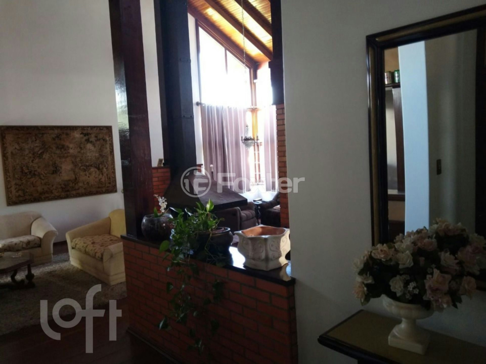 Casa à venda com 3 quartos, 287m² - Foto 1