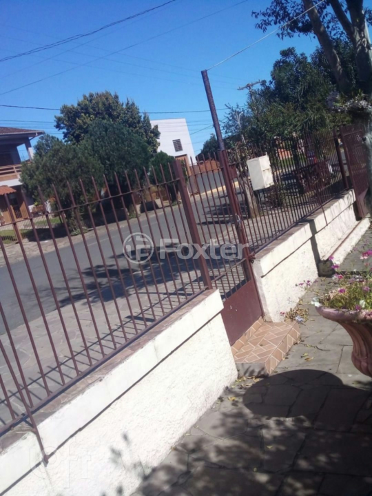 Casa à venda com 3 quartos, 148m² - Foto 2