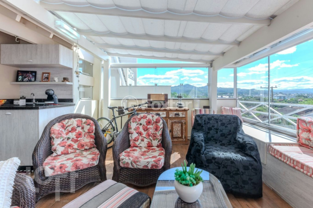Casa à venda com 3 quartos, 157m² - Foto 13