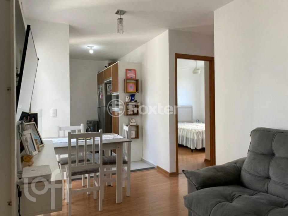 Apartamento à venda com 2 quartos, 40m² - Foto 2