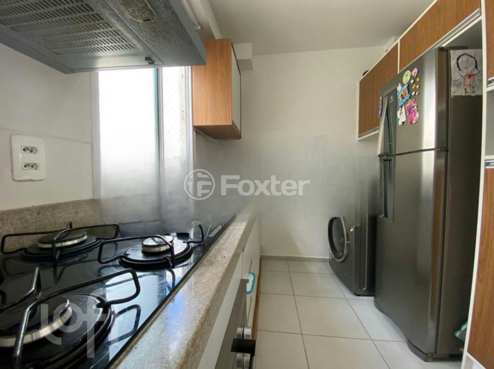 Apartamento à venda com 2 quartos, 40m² - Foto 11