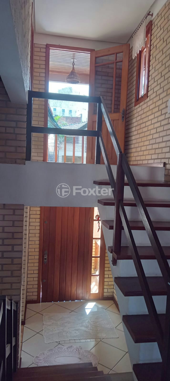 Casa à venda com 3 quartos, 170m² - Foto 3