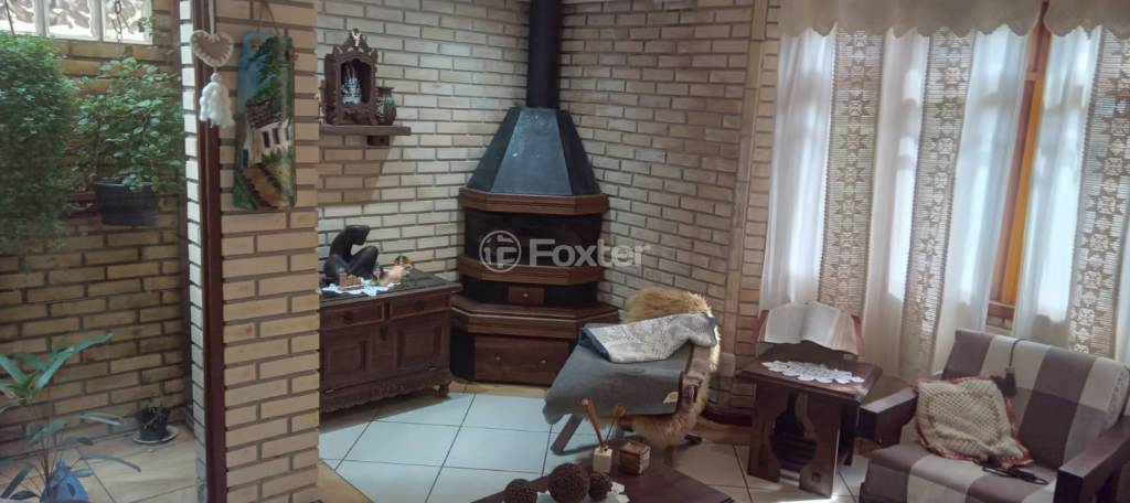 Casa à venda com 3 quartos, 170m² - Foto 1