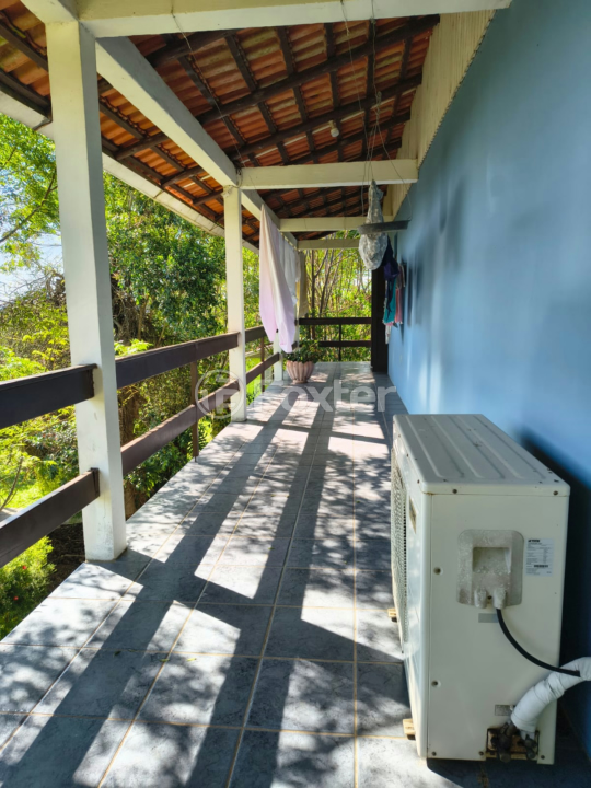 Sítio à venda com 3 quartos, 200m² - Foto 16