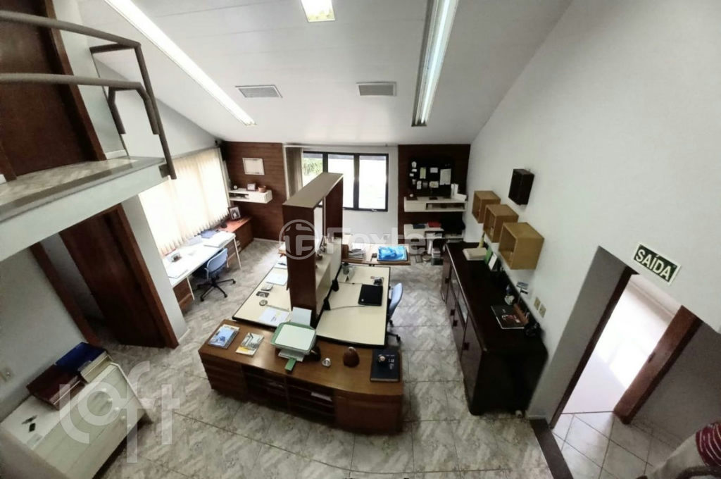 Casa à venda com 4 quartos, 200m² - Foto 18