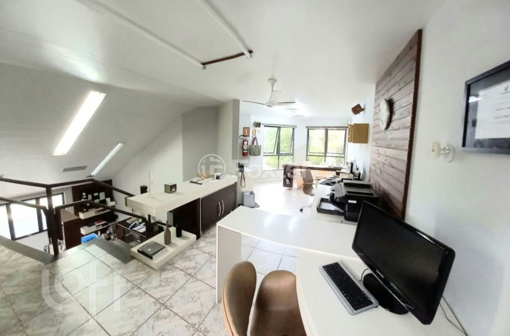 Casa à venda com 4 quartos, 200m² - Foto 21