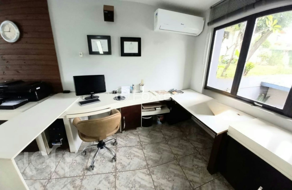 Casa à venda com 4 quartos, 200m² - Foto 13