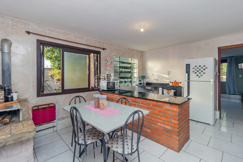 Casa à venda com 2 quartos, 80m² - Foto 18