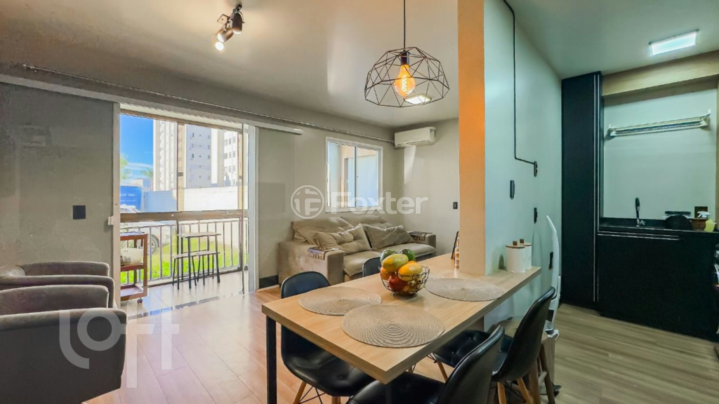 Apartamento à venda com 2 quartos, 57m² - Foto 1