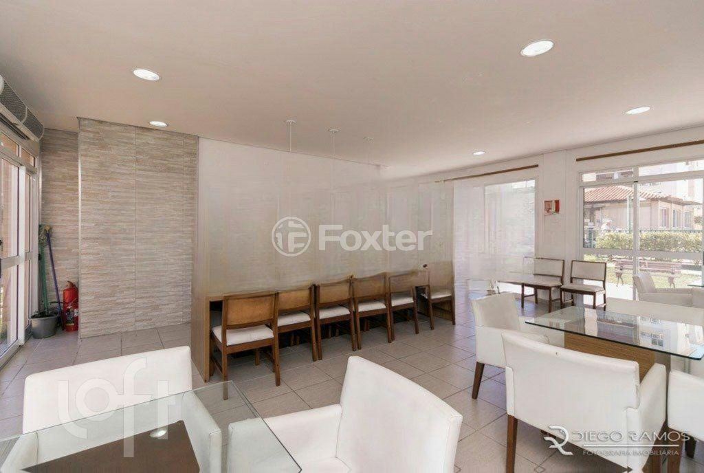 Apartamento à venda com 2 quartos, 57m² - Foto 32
