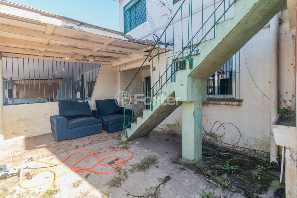 Casa à venda com 5 quartos, 128m² - Foto 25