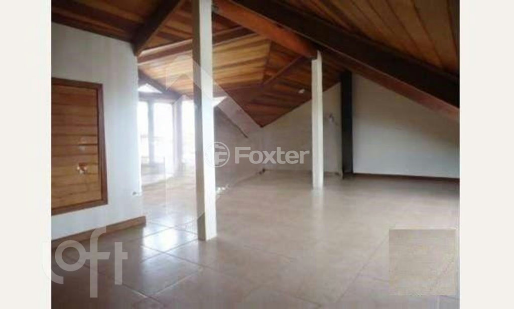 Casa de Condomínio à venda com 3 quartos, 142m² - Foto 2