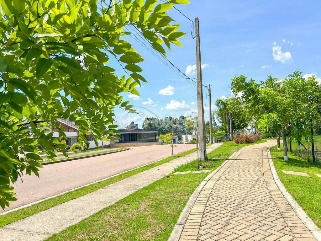 Casa de Condomínio à venda com 3 quartos, 224m² - Foto 3