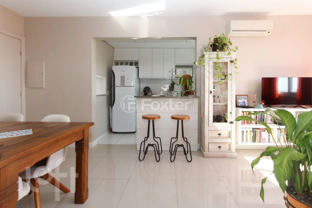 Apartamento à venda com 2 quartos, 66m² - Foto 21