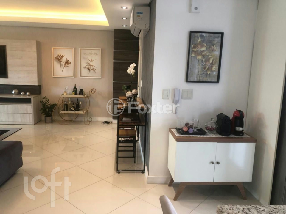 Apartamento à venda com 3 quartos, 156m² - Foto 2