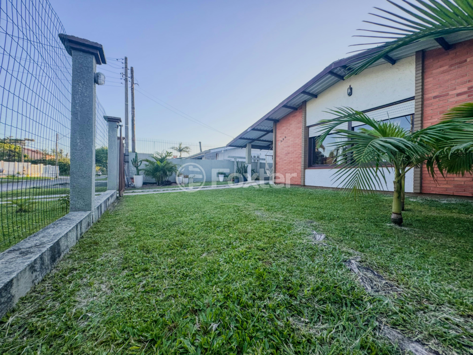 Casa à venda com 3 quartos, 280m² - Foto 4